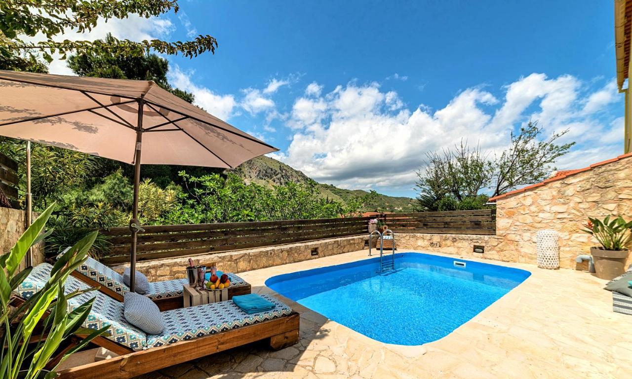 Apple Villas Mouríon Dış mekan fotoğraf