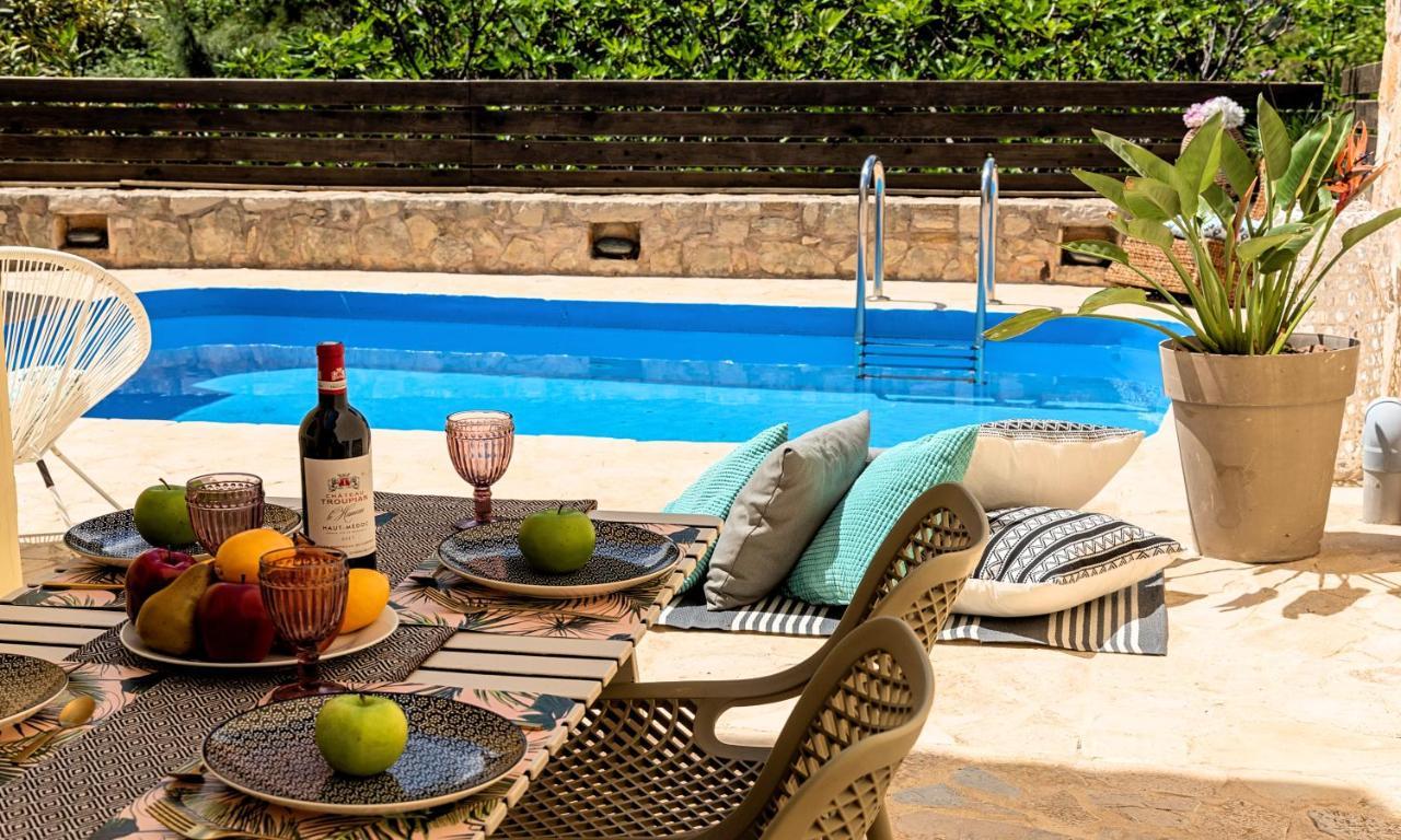 Apple Villas Mouríon Dış mekan fotoğraf